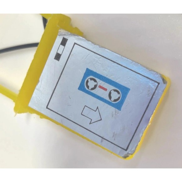 Vintage Barbie 1980s Yellow Walkman Casssette Player Radio Headphone Accessory - Picture 4 of 4